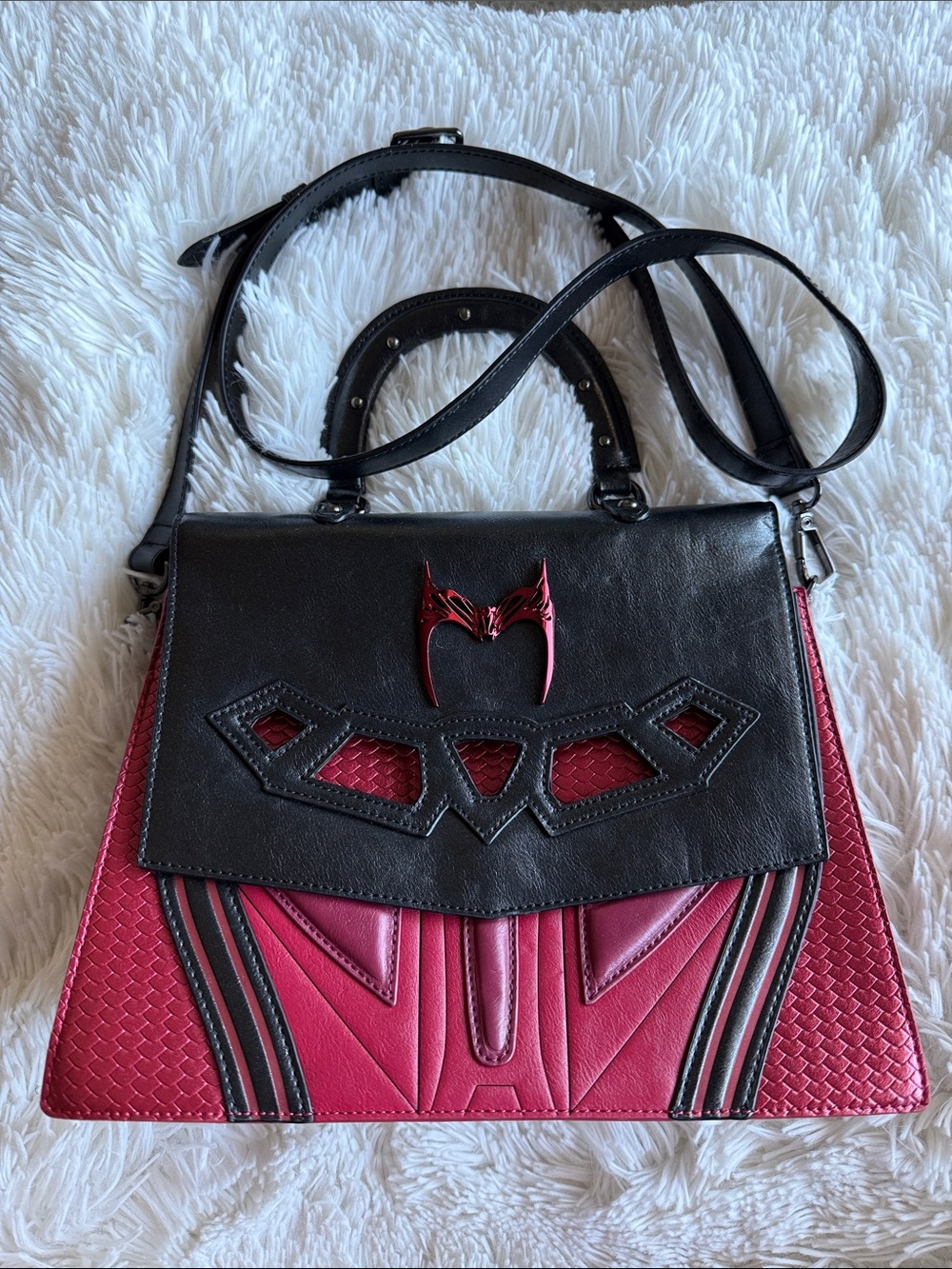 NWOT Scarlet Witch Hand Bag with Detachable Crossbody Strap